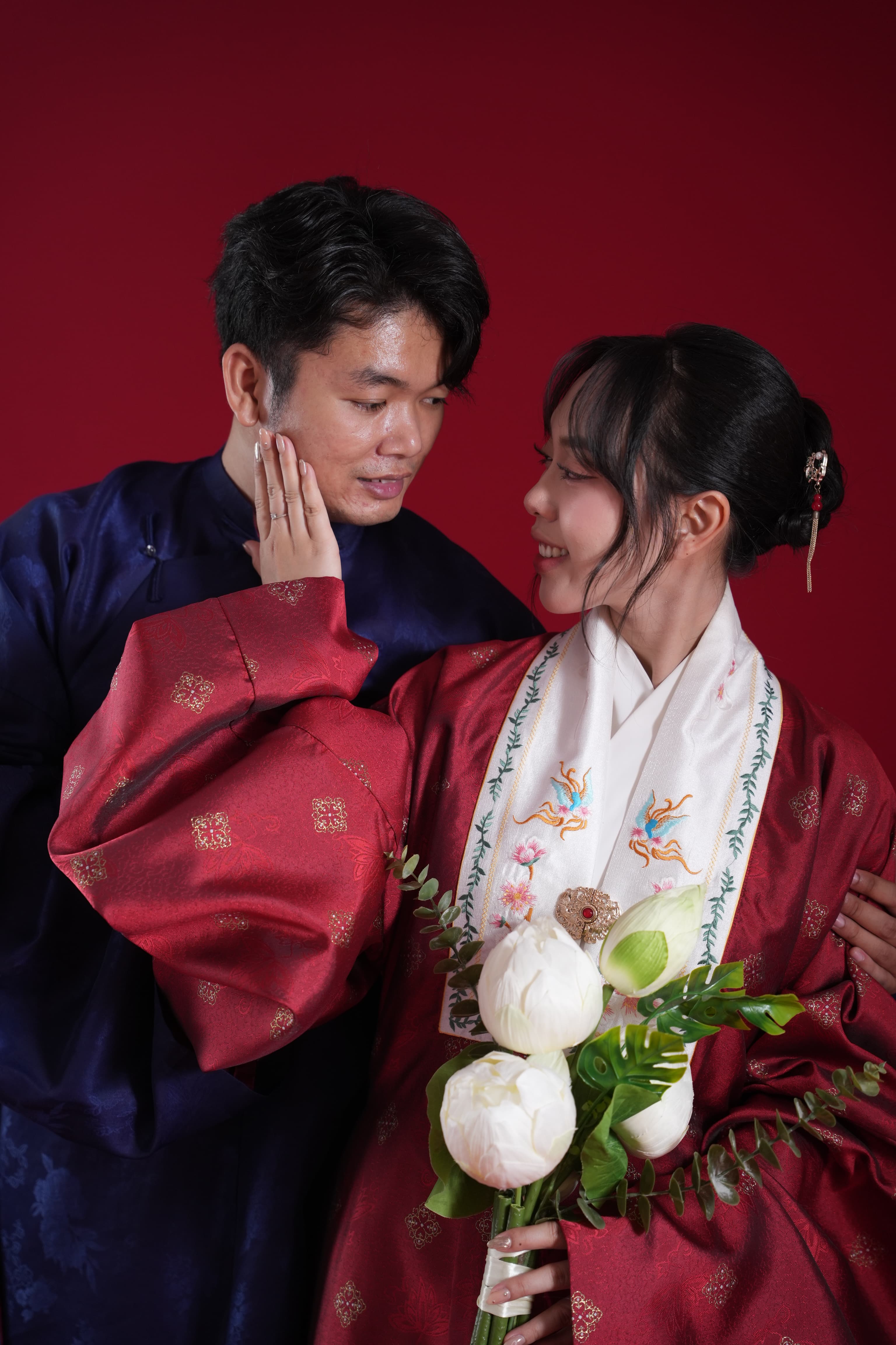 Lần Đầu Gặp Gỡ